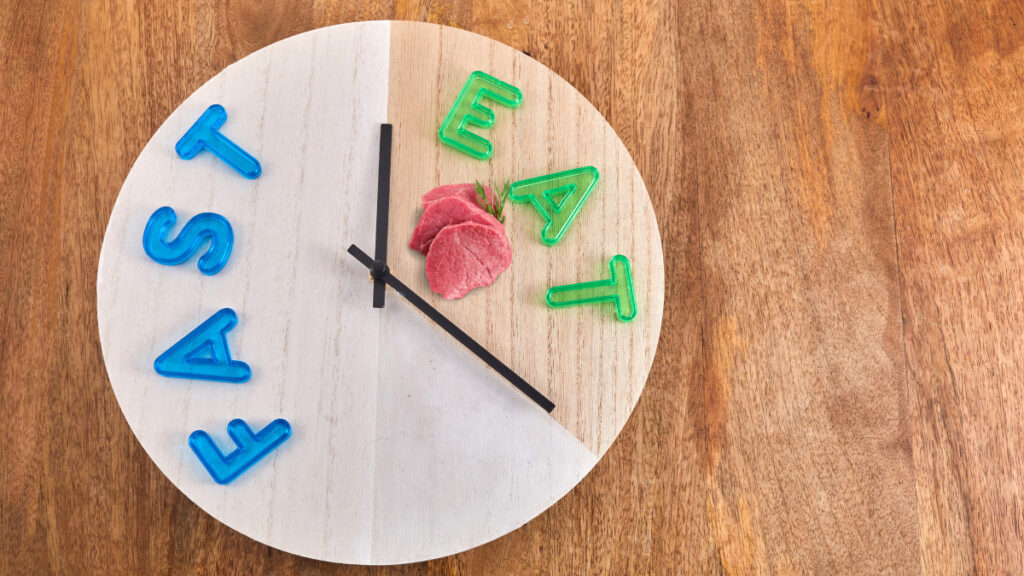 Como praticar o jejum intermitente